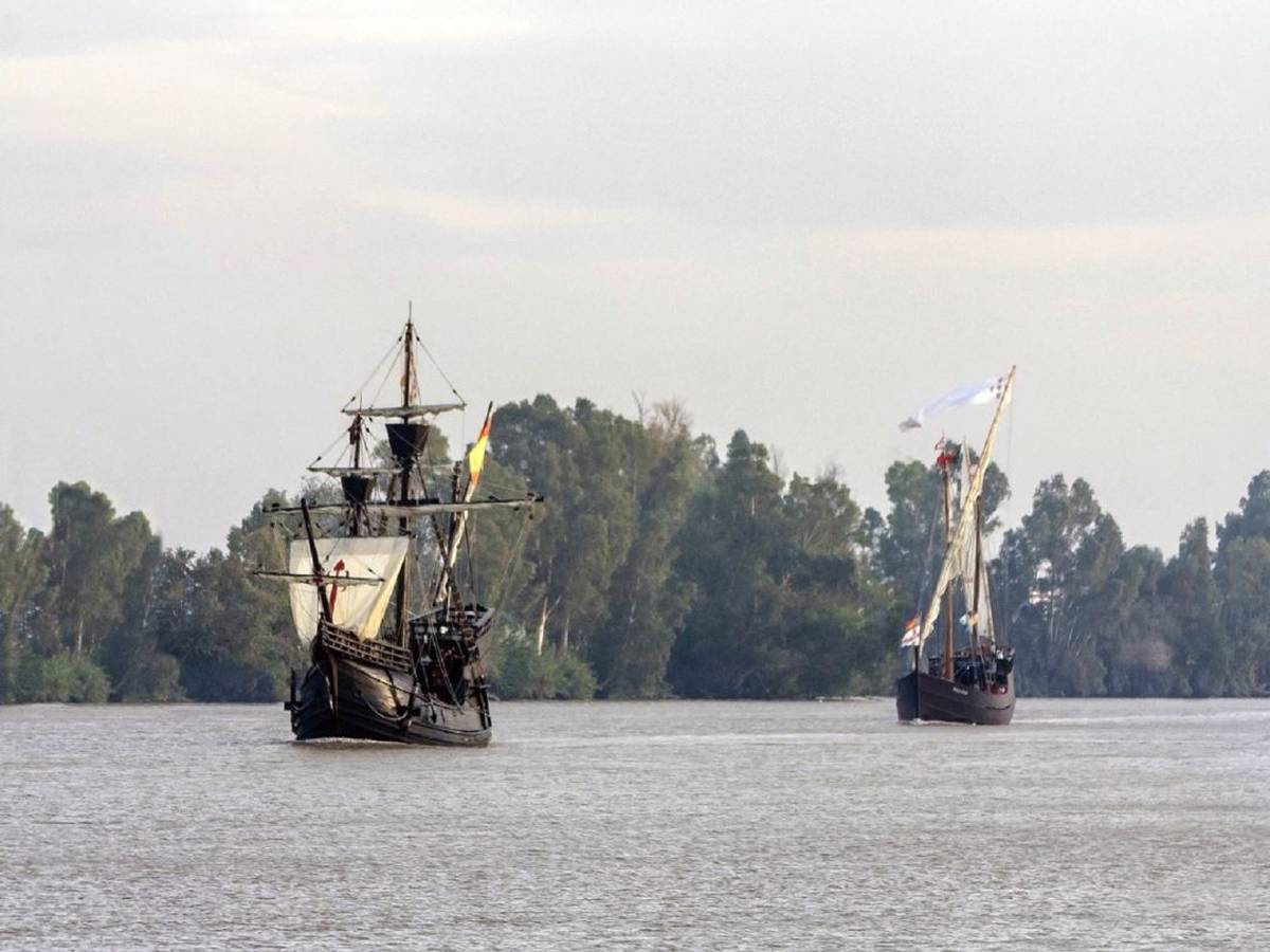 Qué herramientas uso Colón 3 Carabela y nao navegando juntas