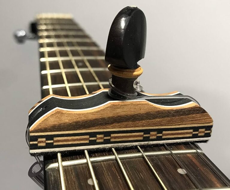 Cómo tocar el acorde de Re con cejilla en guitarra fácilmente 4 Cómo tocar el acorde de Re con cejilla en guitarra fácilmente