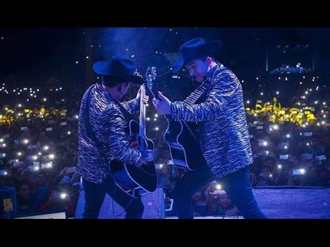 Quién es el cantante de Los Plebes del Rancho de Ariel Camacho 2 Los Plebes del Rancho concierto en vivo