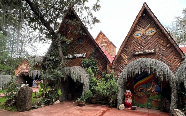 Dónde hospedarse en las cabañas del Museo de los Duendes 5 Dónde hospedarse en las cabañas del Museo de los Duendes