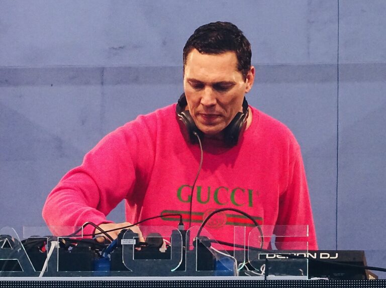 Cuáles son las mejores canciones de DJ Tiësto que no te puedes perder